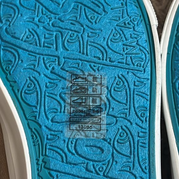 Blow fish shoes sold ! - Picture 6 of 6